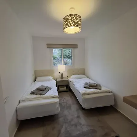 Modern In Miraflores דירה